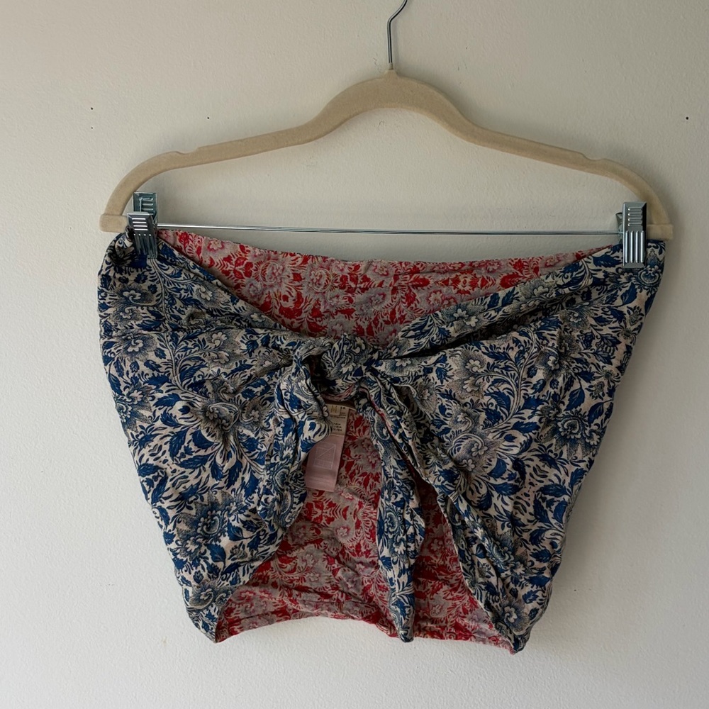 Tie-Front Paisley Print Tank Top - Blue & Coral - Picture 3 of 6